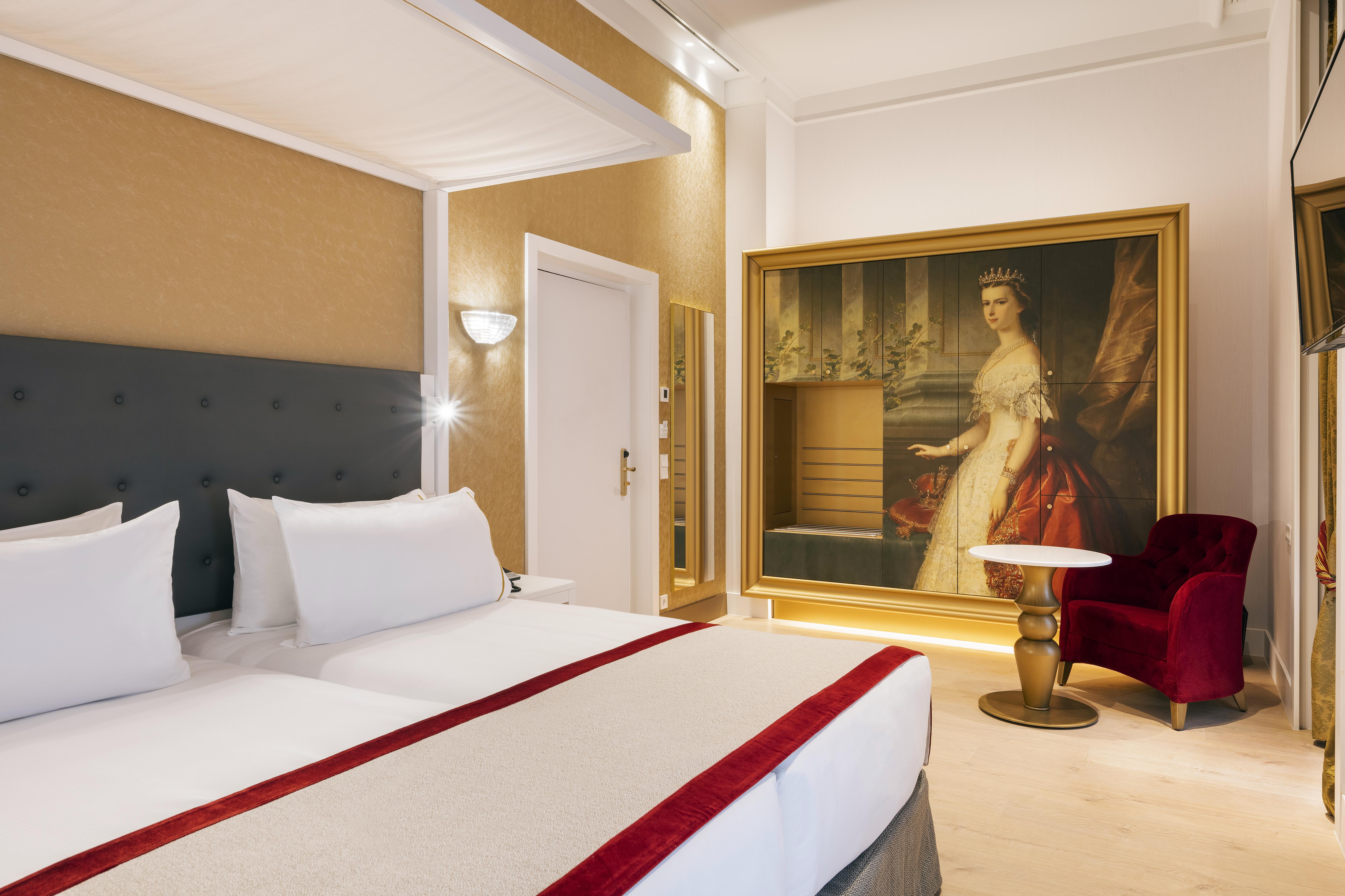 Aurea Ana Palace By Eurostars Hotel Company Budapest Exterior photo A room at the hotel