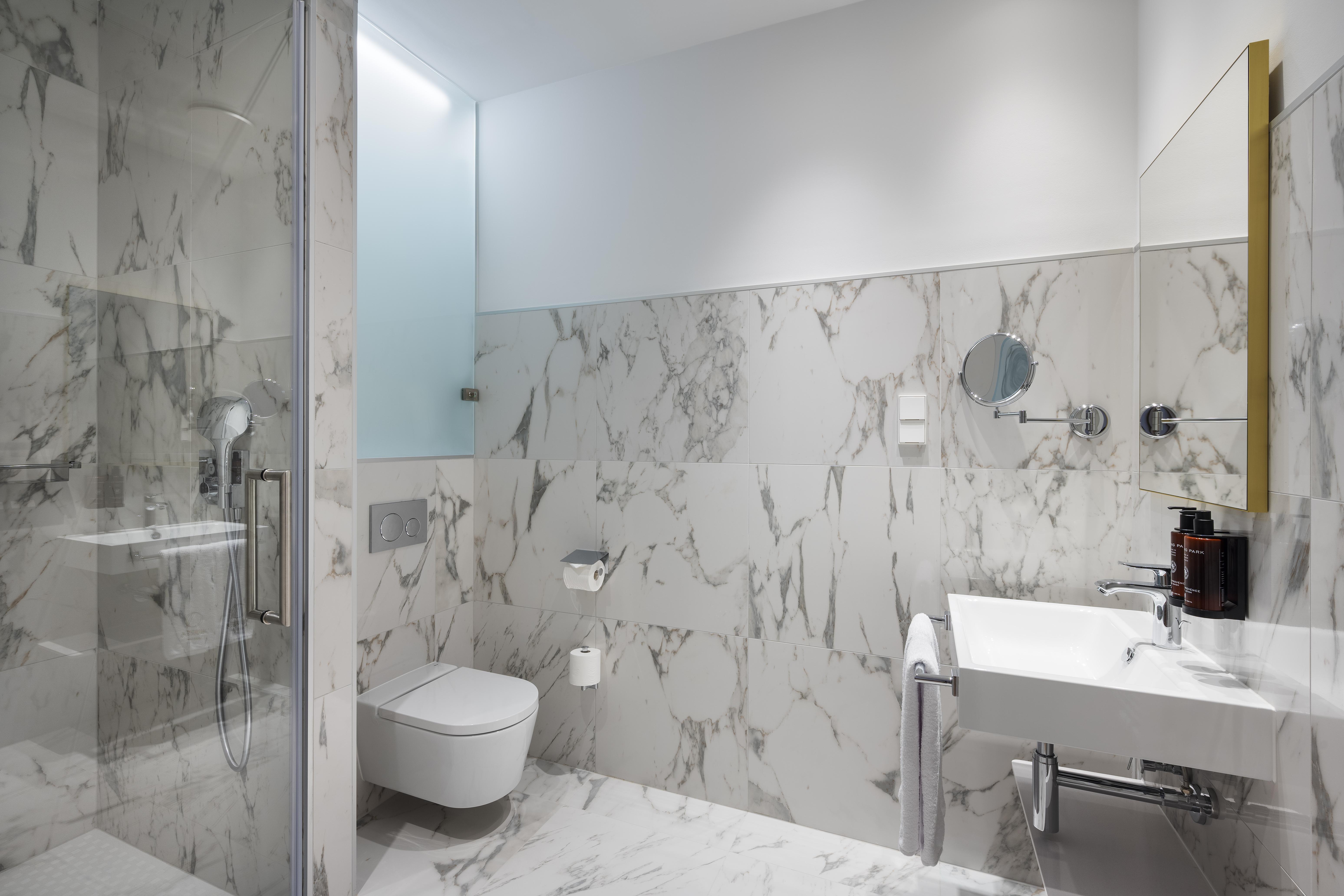 Aurea Ana Palace By Eurostars Hotel Company Budapest Exterior photo Bathroom