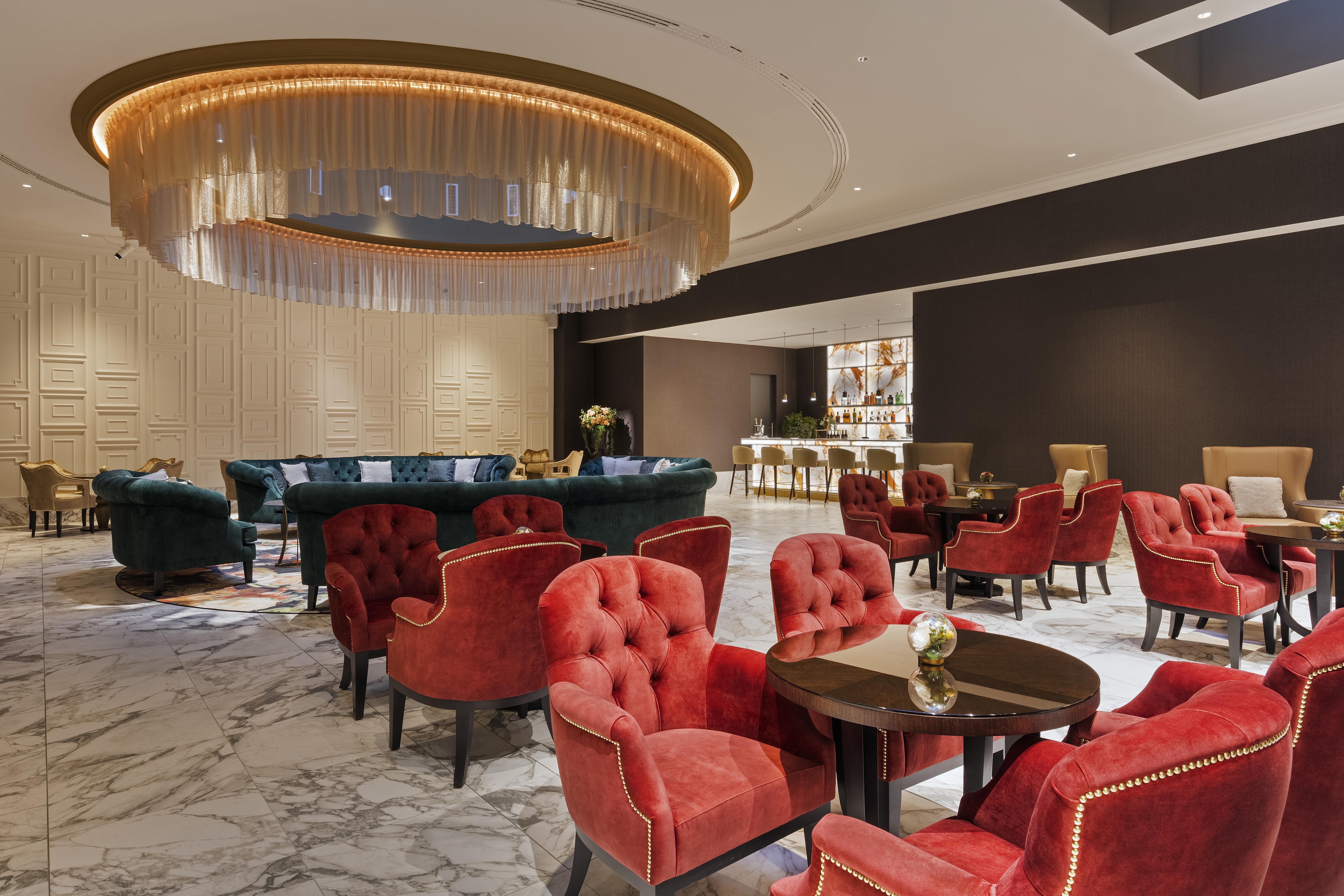 Aurea Ana Palace By Eurostars Hotel Company Budapest Exterior photo The Lounge at the airport