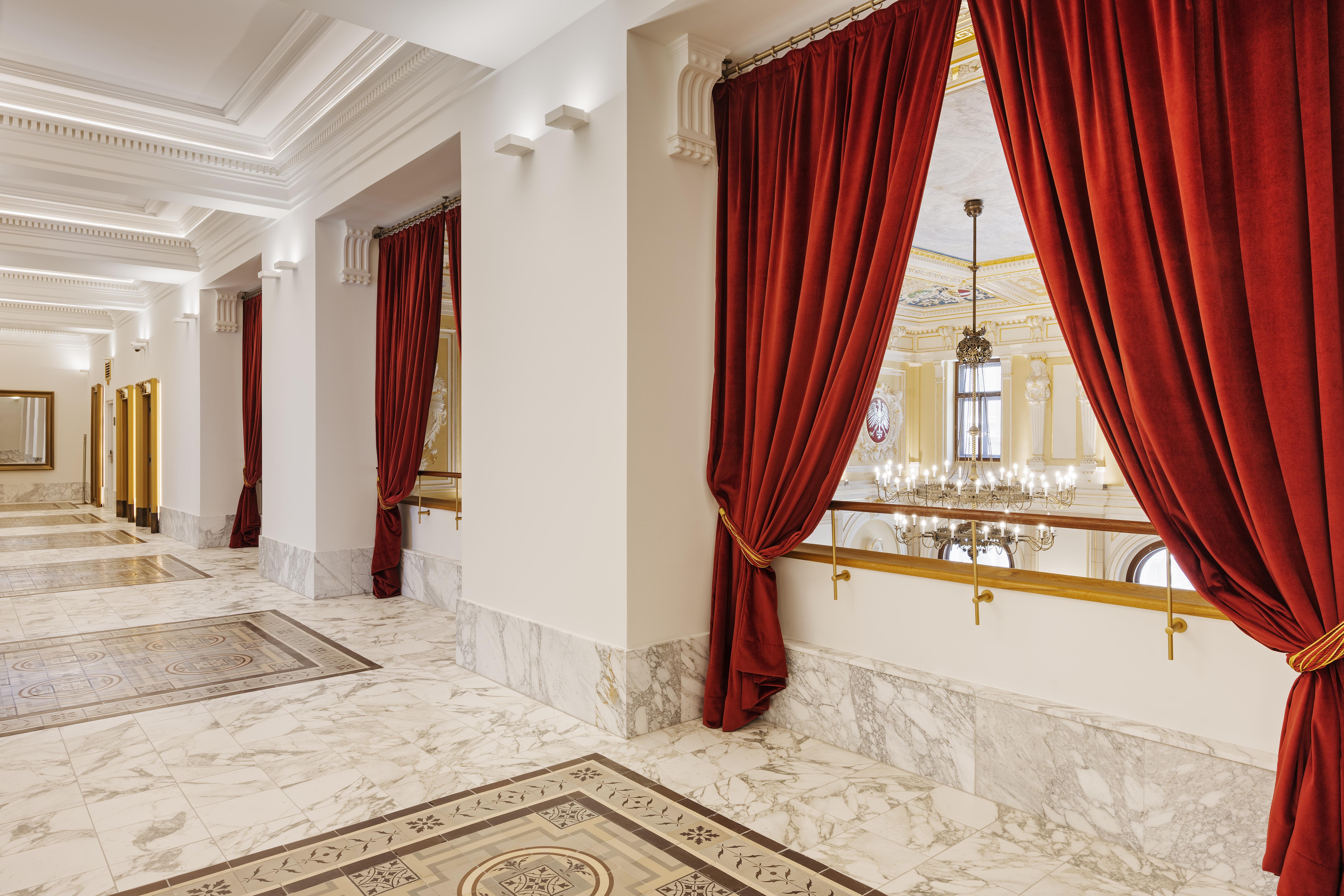 Aurea Ana Palace By Eurostars Hotel Company Budapest Exterior photo Interior of the hotel