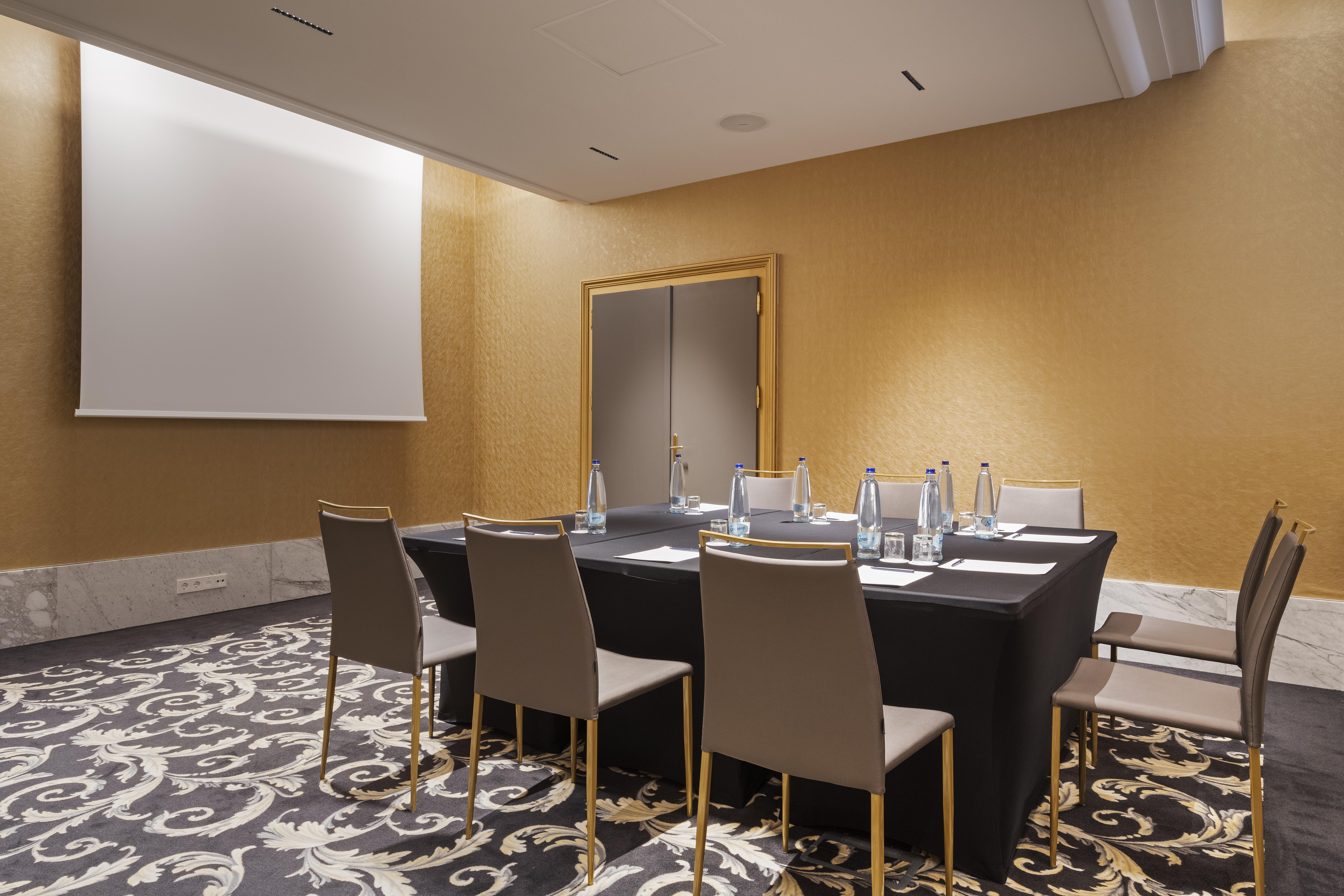 Aurea Ana Palace By Eurostars Hotel Company Budapest Exterior photo Meeting room