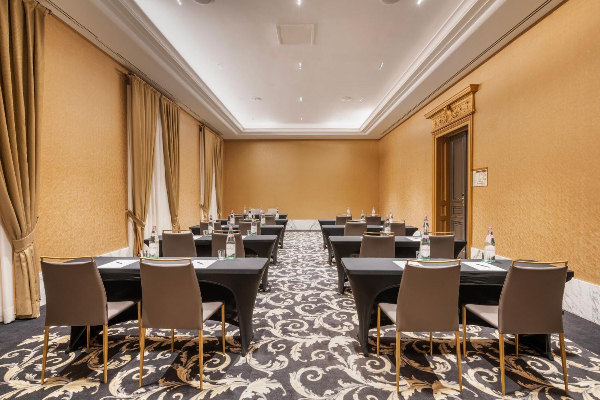 Aurea Ana Palace By Eurostars Hotel Company Budapest Exterior photo Meeting room